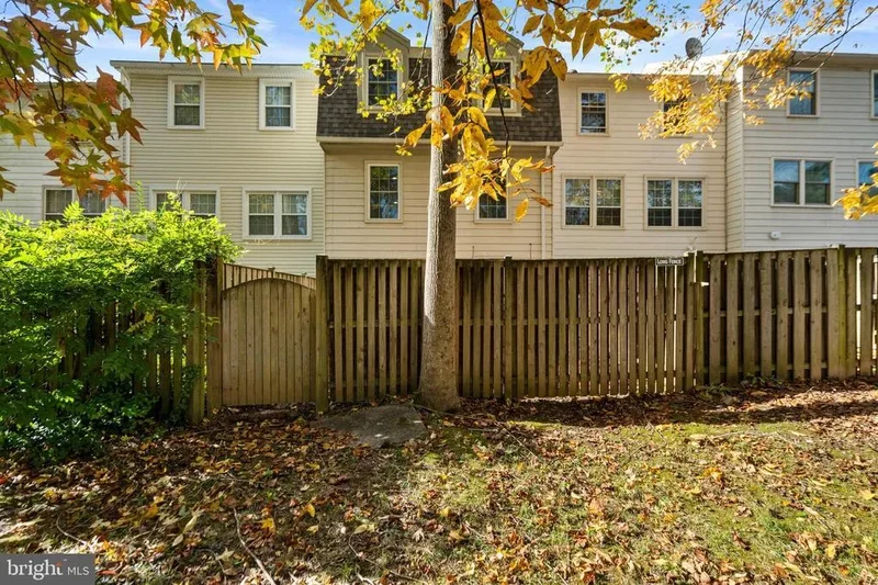 9521 Cherry Oak Court, Burke, VA 22015, Burke, Virginia, United States. - Photo 32