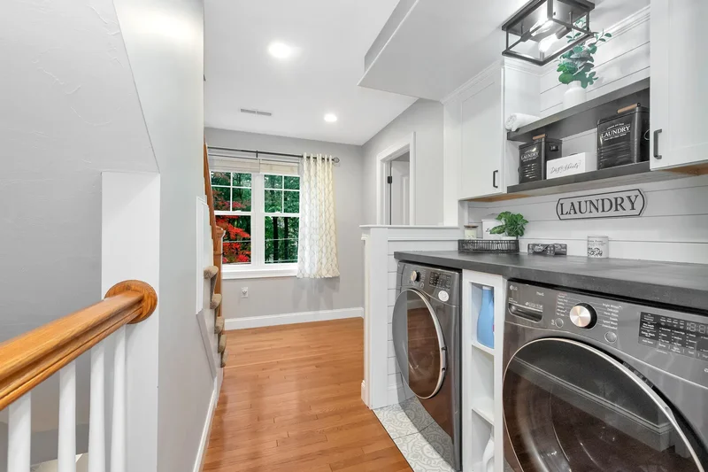 5 Oak St , Wilmington, MA 01887, Wilmington, Massachusetts, United States. - Photo 23