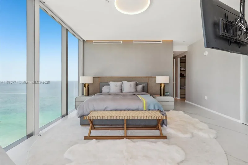 2000 S Ocean Dr 28A, Hallandale Beach, Florida, United States. - Photo 17