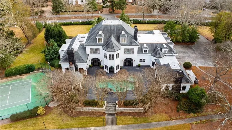 4571 Columns Drive SE, Marietta, Georgia, United States. - Photo 22