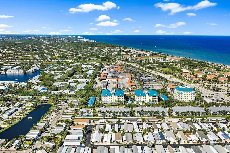 138 Ocean Breeze Drive, North Palm Beach, Florida, United States. - Photo 33