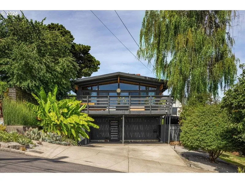 7221 SE Madison St, Portland, OR 97215, Portland, Oregon, United States. - Photo 1