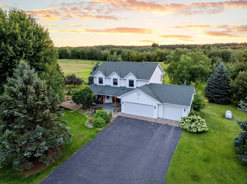 35210 Lily Street NW, Cambridge, MN 55008, Cambridge, Minnesota, United States. - Photo 3