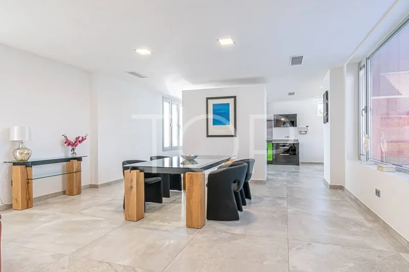 Avenida Las Palmitas, La Caleta, Adeje, Canary Islands. - Photo 10