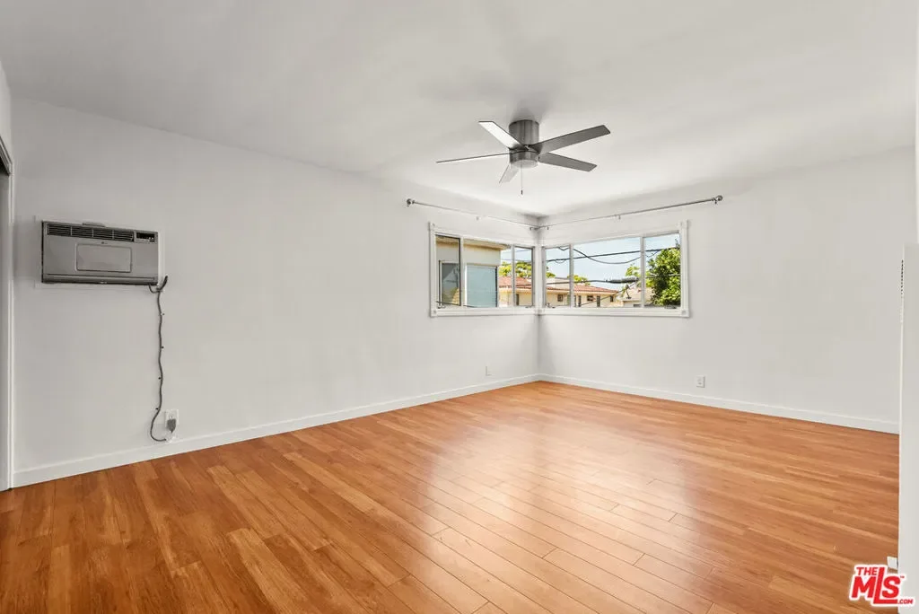 272 S Doheny Drive 1, Beverly Hills, California, United States. - Photo 11