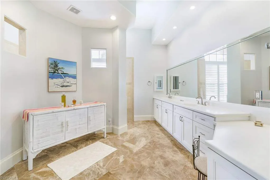 425 Terracina CT, Naples, FL, 34119, USA, Naples, Florida, United States. - Photo 25