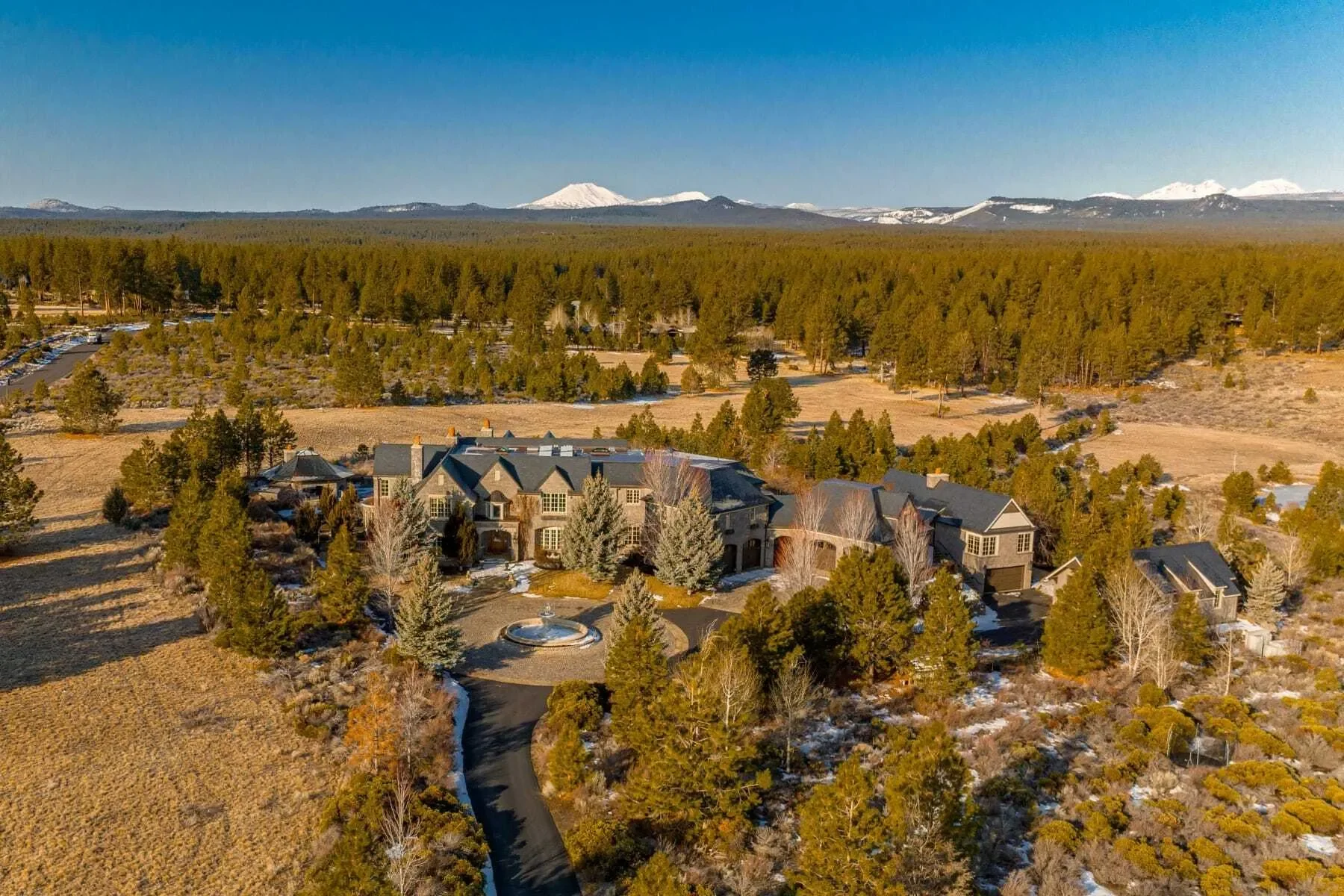18665 Macalpine Loop , Bend, OR 97702, Bend, Oregon, United States. - Hero Image