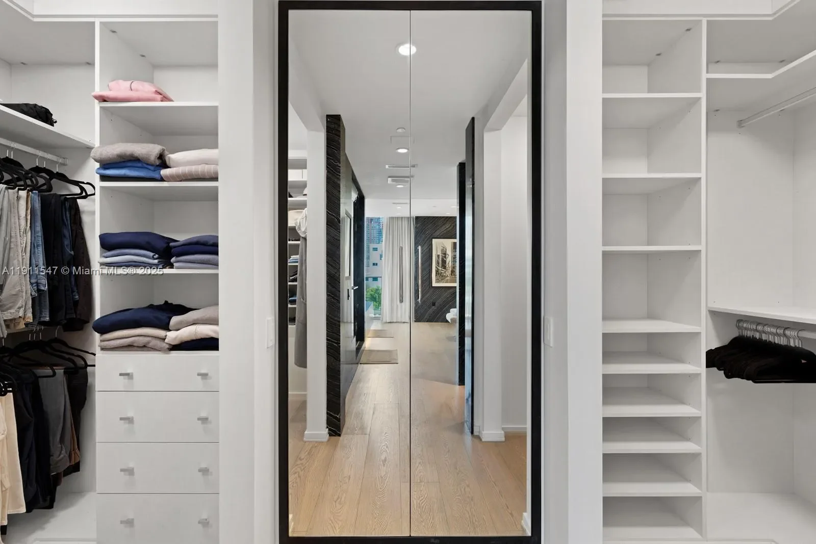 300 Collins Ave PH3, Miami Beach, Florida, United States. - Photo 23