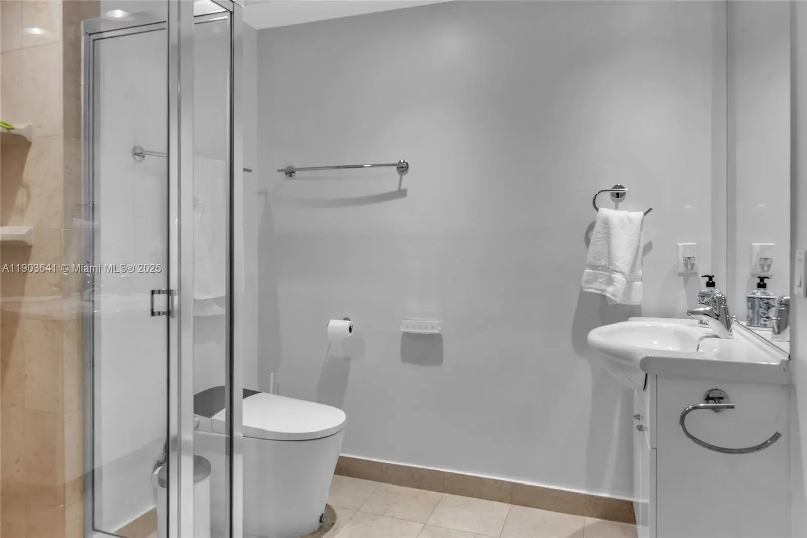 1800 S Ocean Dr 2207, Hallandale Beach, Florida, United States. - Photo 42
