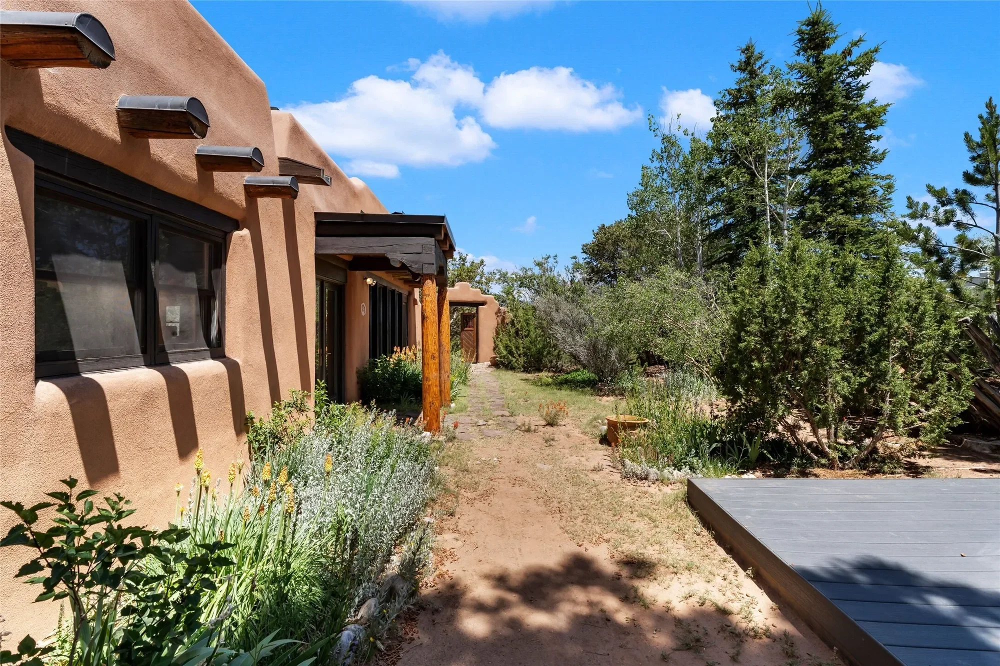 266 Tano Road , Santa Fe, NM 87506, Santa Fe, New Mexico, United States. - Photo 17