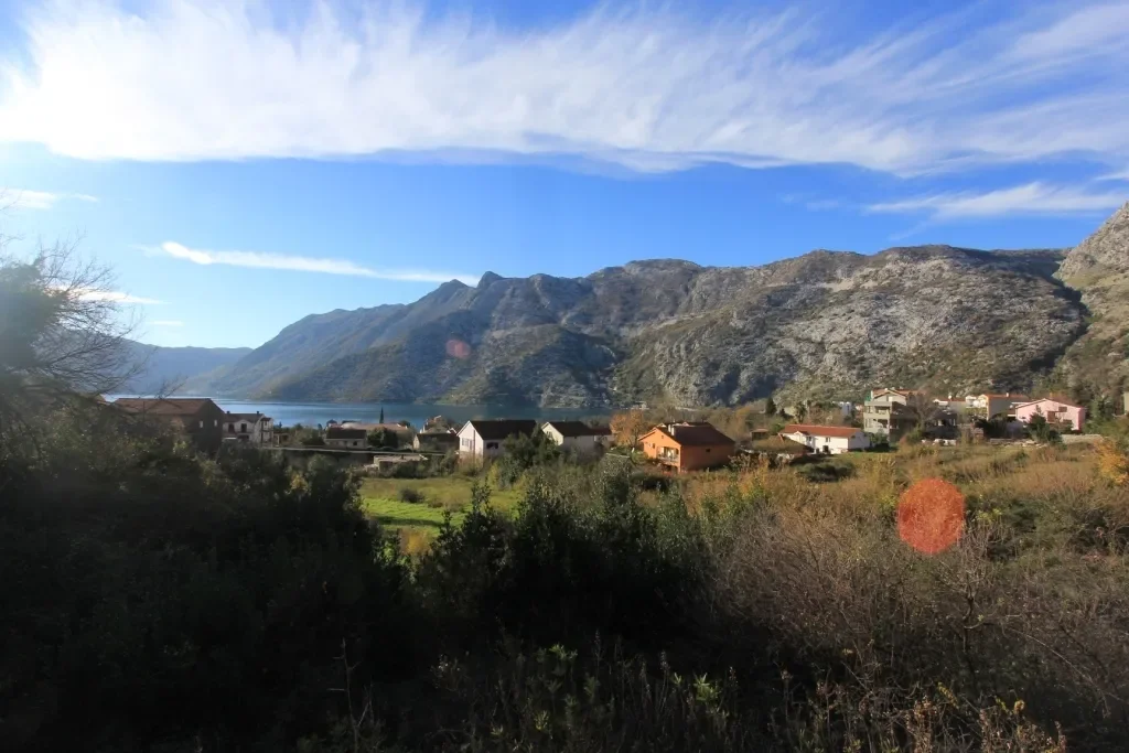 Kotor, Risan, Kotor Municipality, Montenegro. - Photo 2
