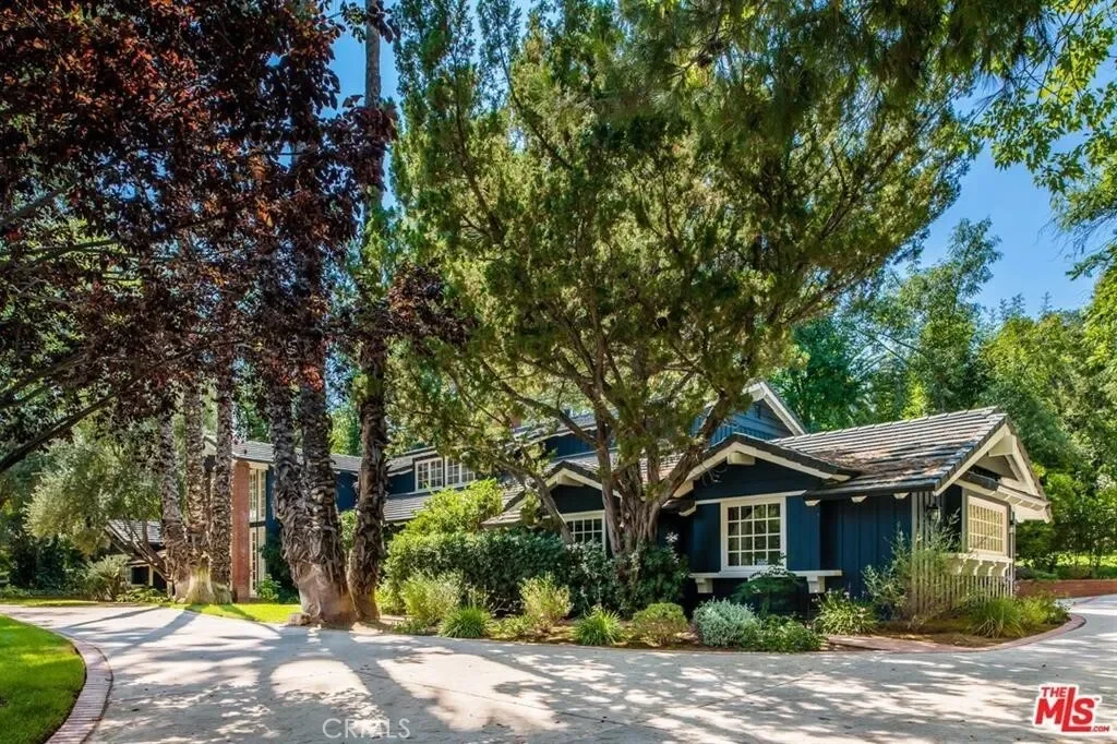 5255 ROUND MEADOW Road, Hidden Hills, California, United States. - Photo 12