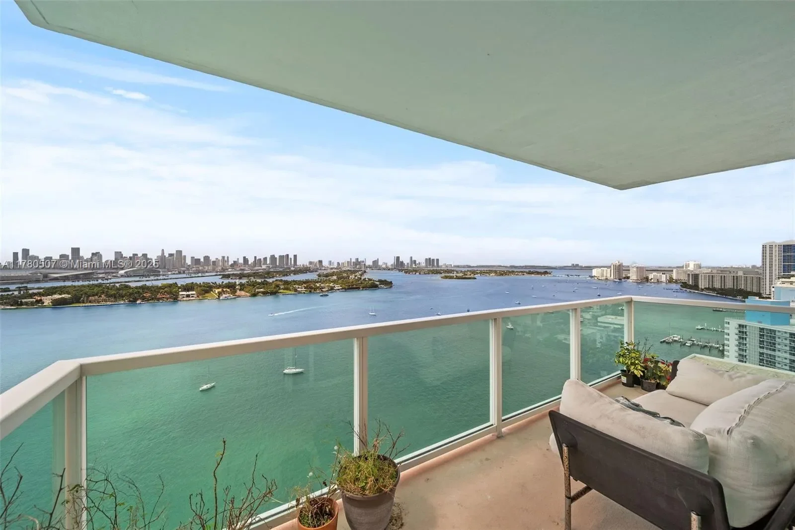 650 West Ave 2511, Miami Beach, Florida, United States. - Photo 12