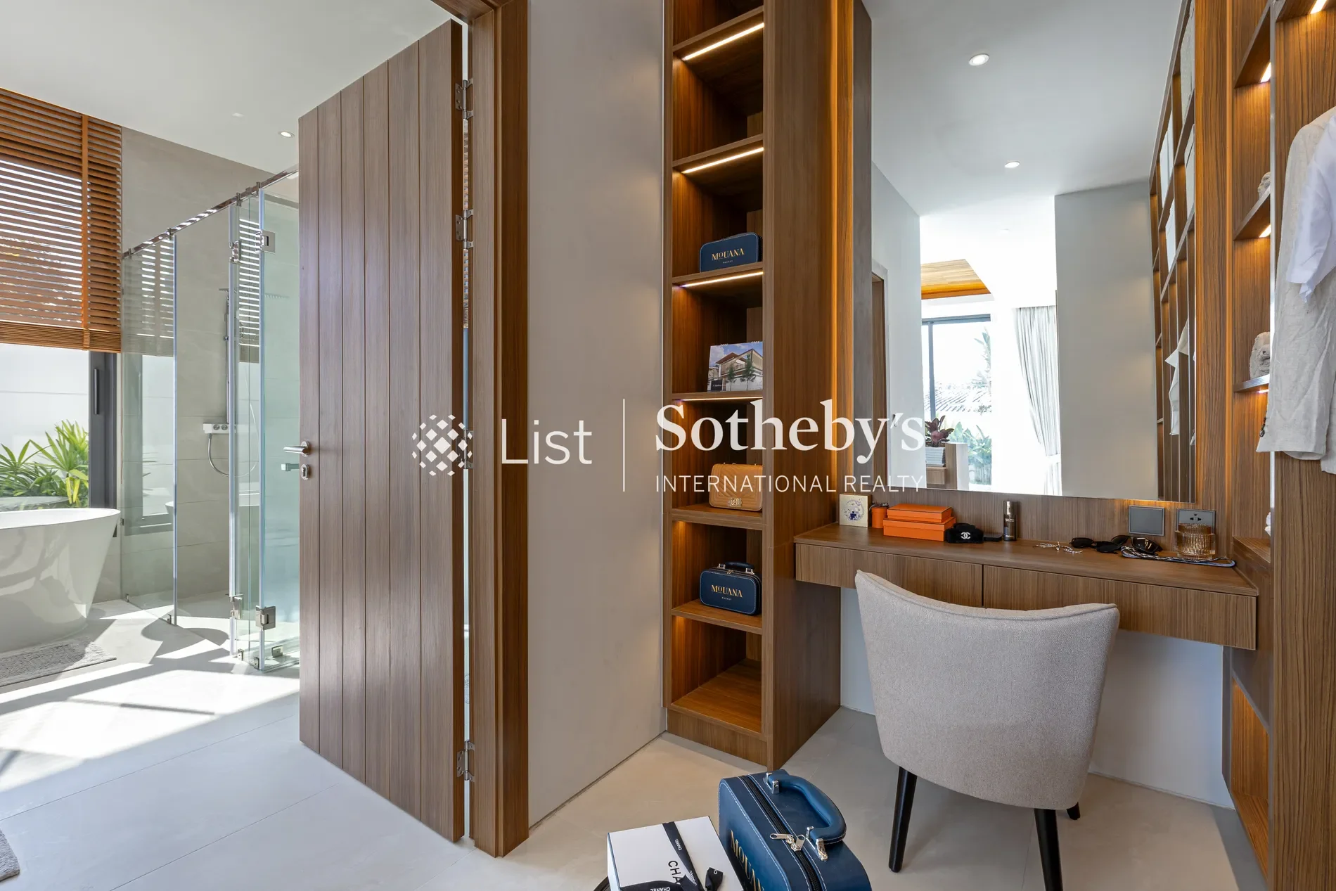Gallery photo 4