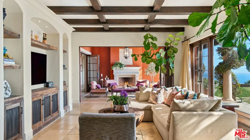 6093 Murphy Way, Malibu, California, United States. - Photo 38