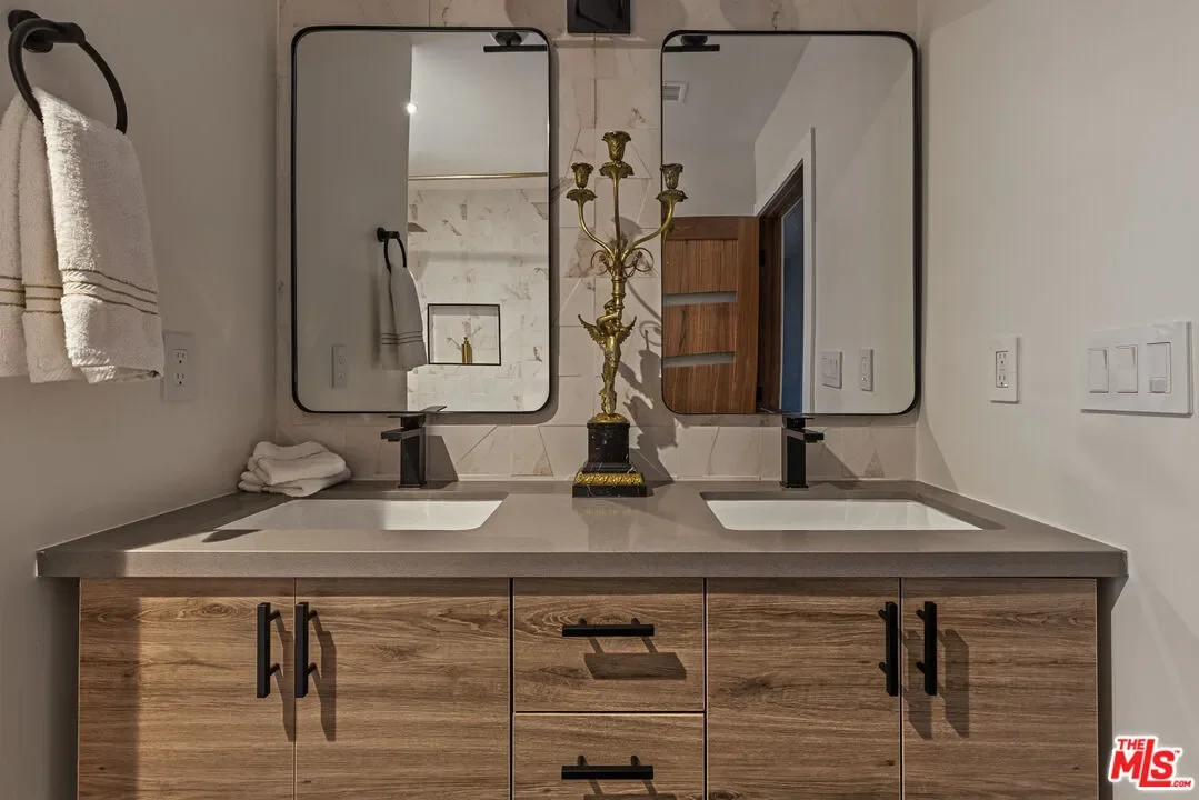 4430 Natoma Ave, Los Angeles, California, United States. - Photo 18
