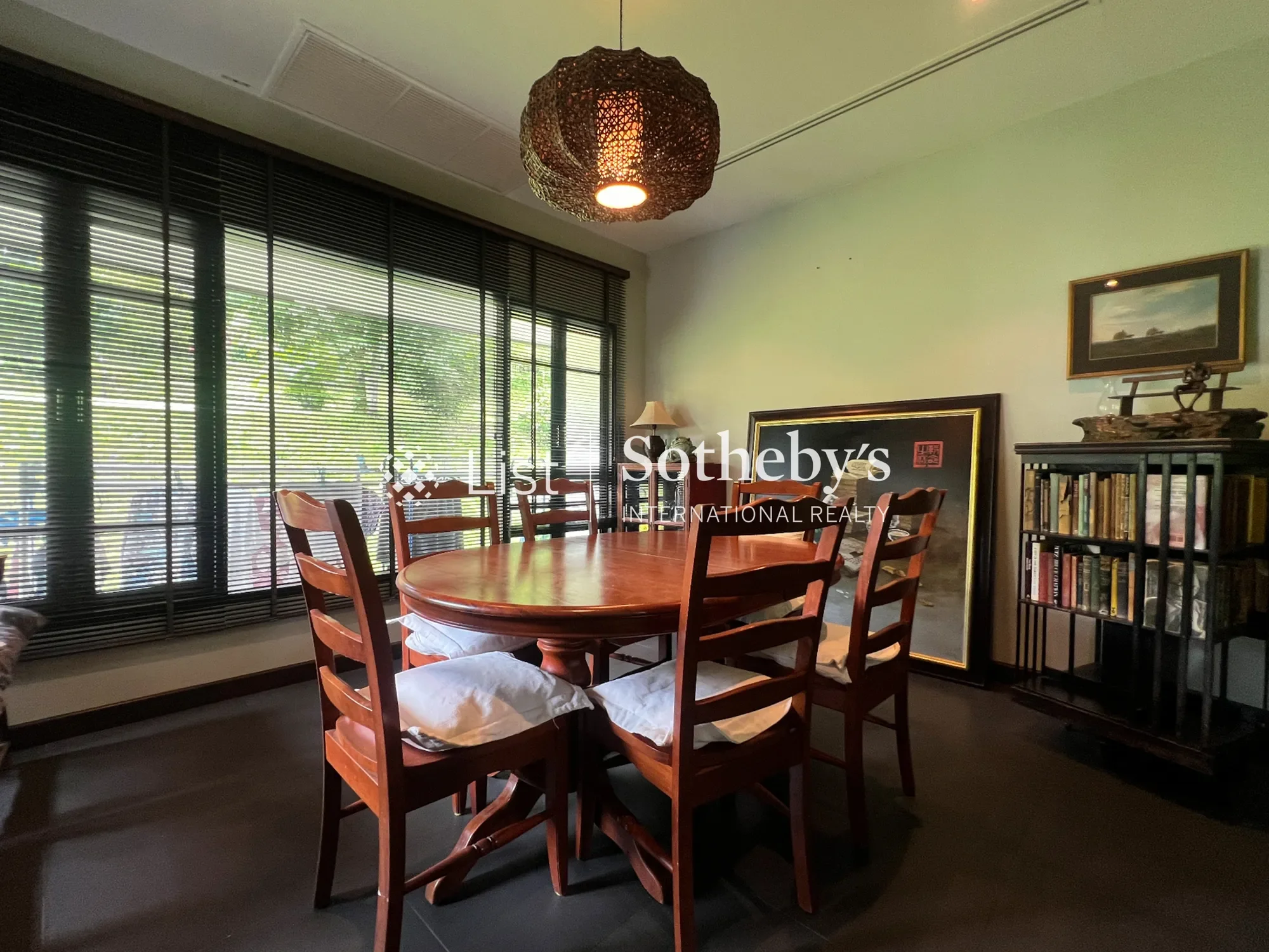 Gallery photo 4