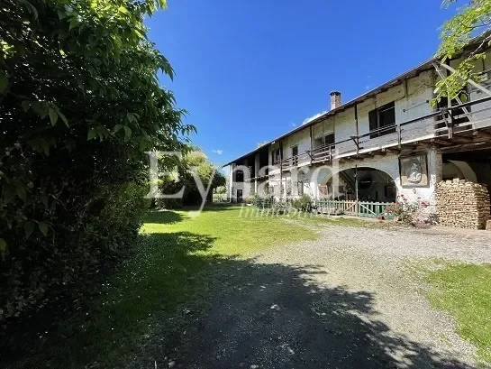 1124 Bergamo al confine con Gorle e il quartiere Bajo, Bergamo, Lombardy, Italy. - Photo 2