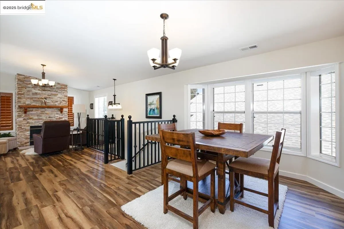 9400 Mountain Blvd, Oakland, California, United States. - Photo 1