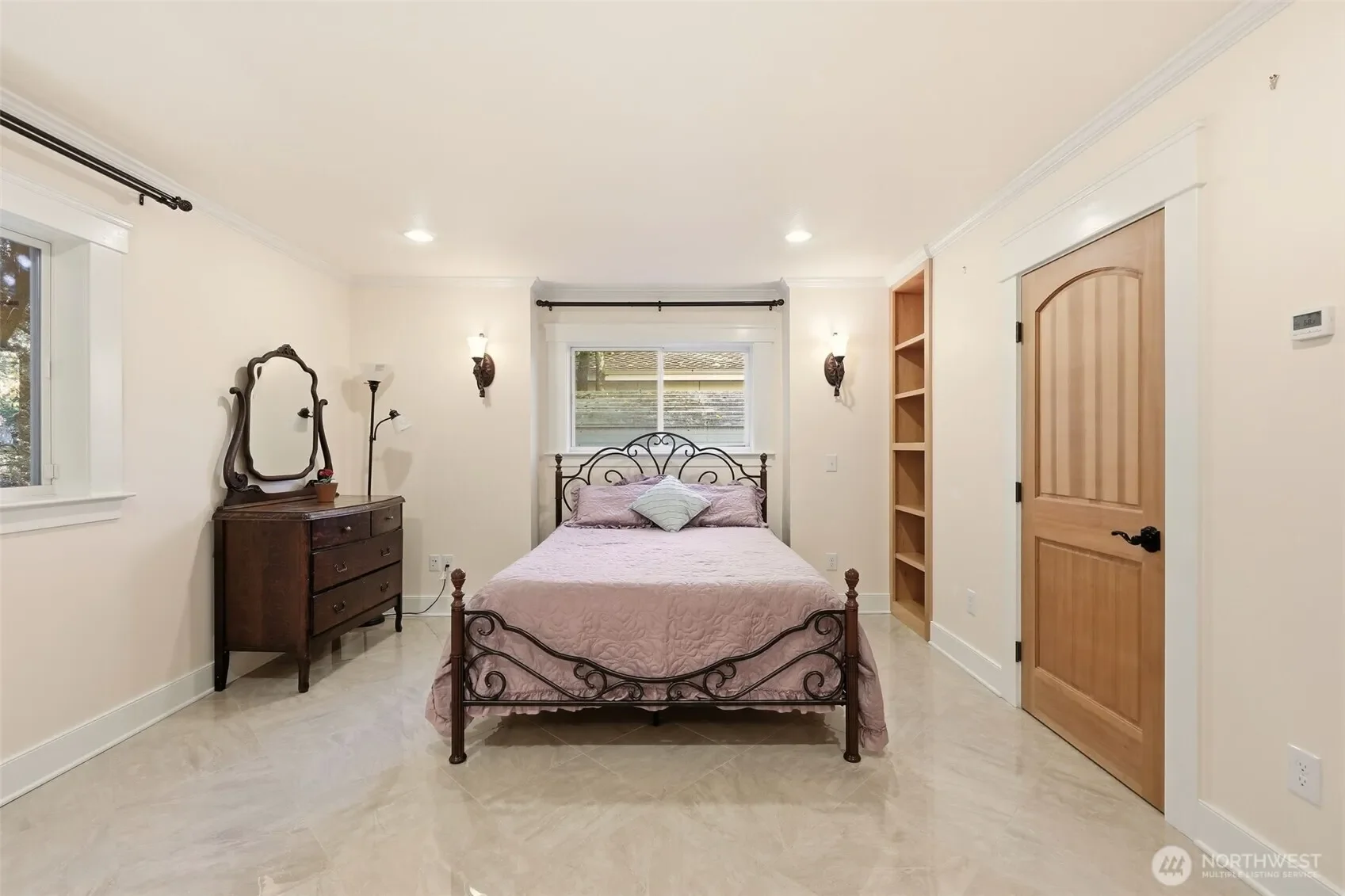 Gallery photo 4