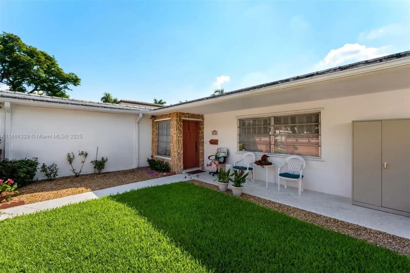 5127 Alton Rd, Miami Beach, Florida, United States. - Photo 10