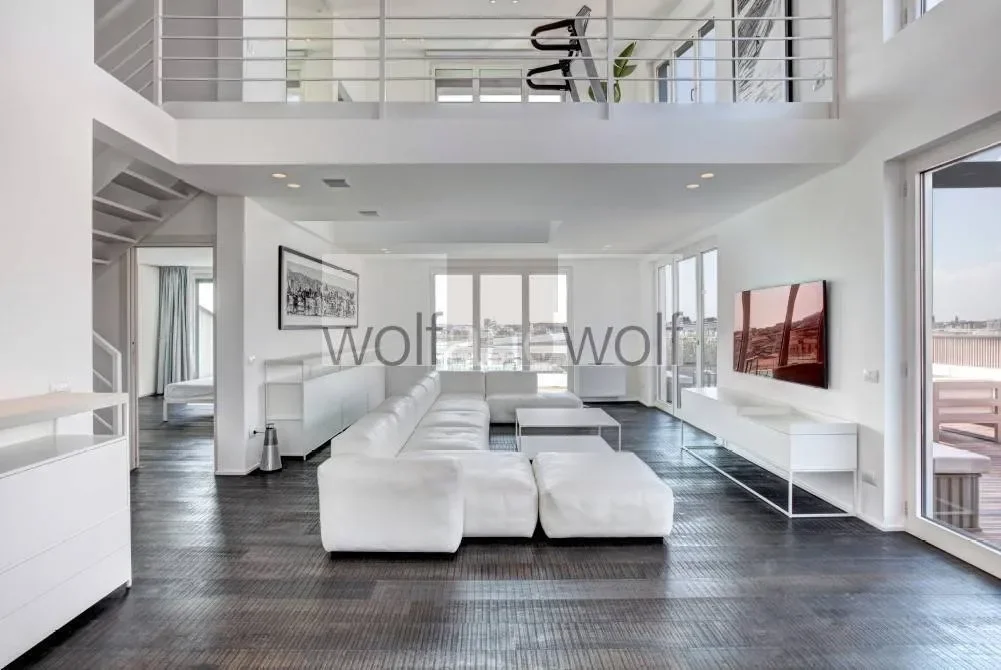 Gallery photo 4