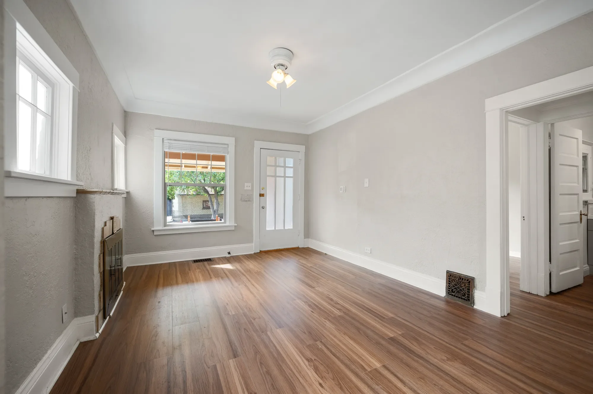 Gallery photo 4