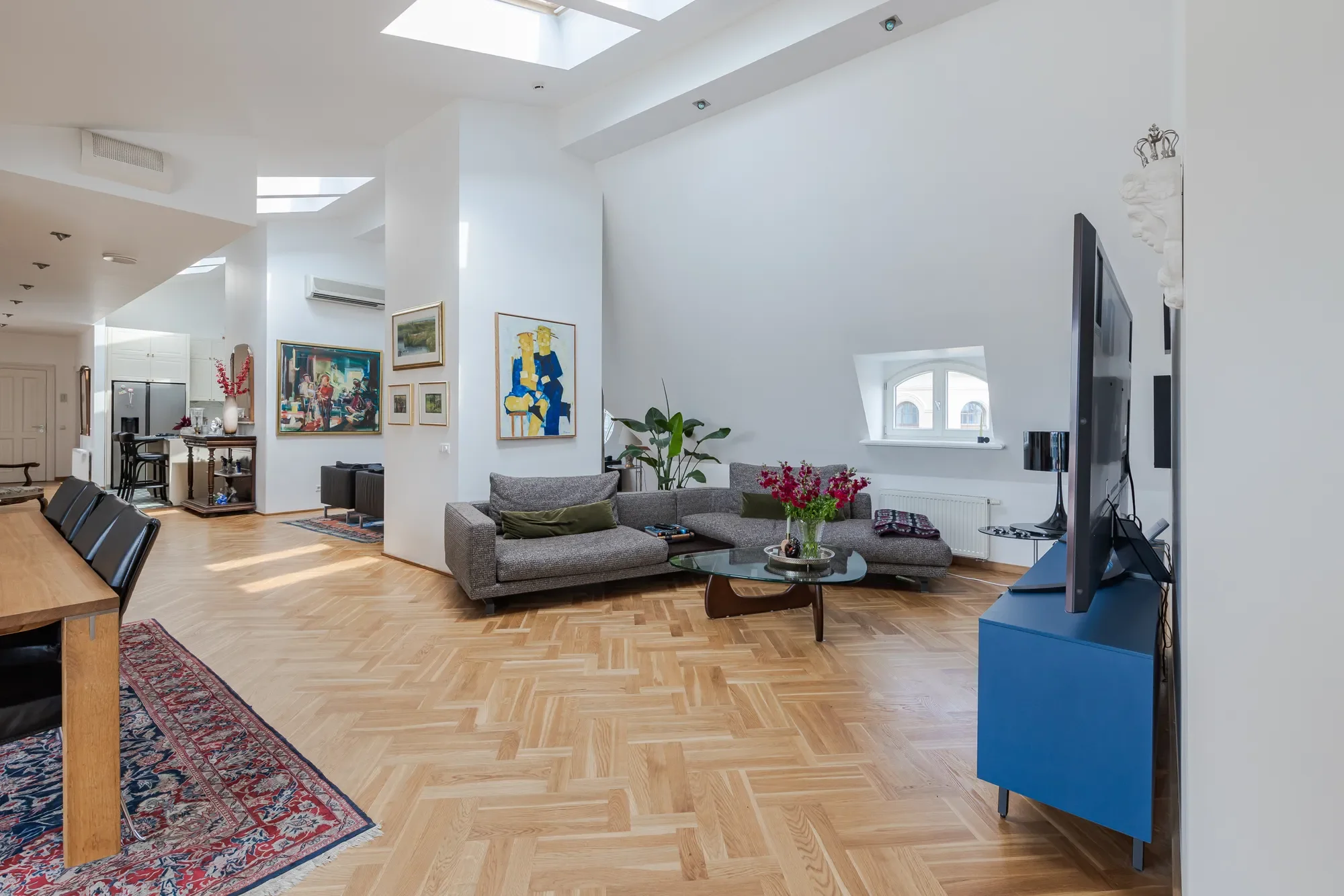 Gallery photo 6