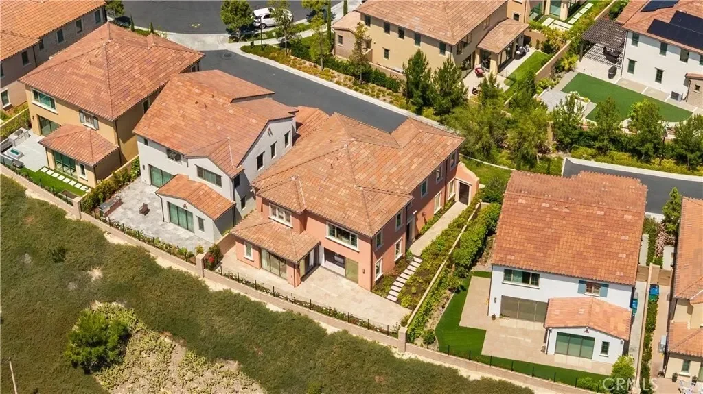 163 Summerland, Irvine, California, United States. - Photo 57