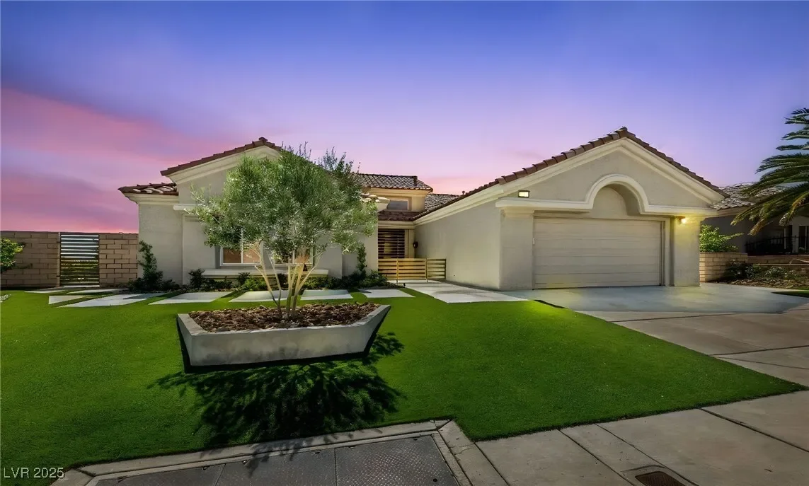 2616 Faiss Drive, Las Vegas, Nevada, United States. - Photo 2