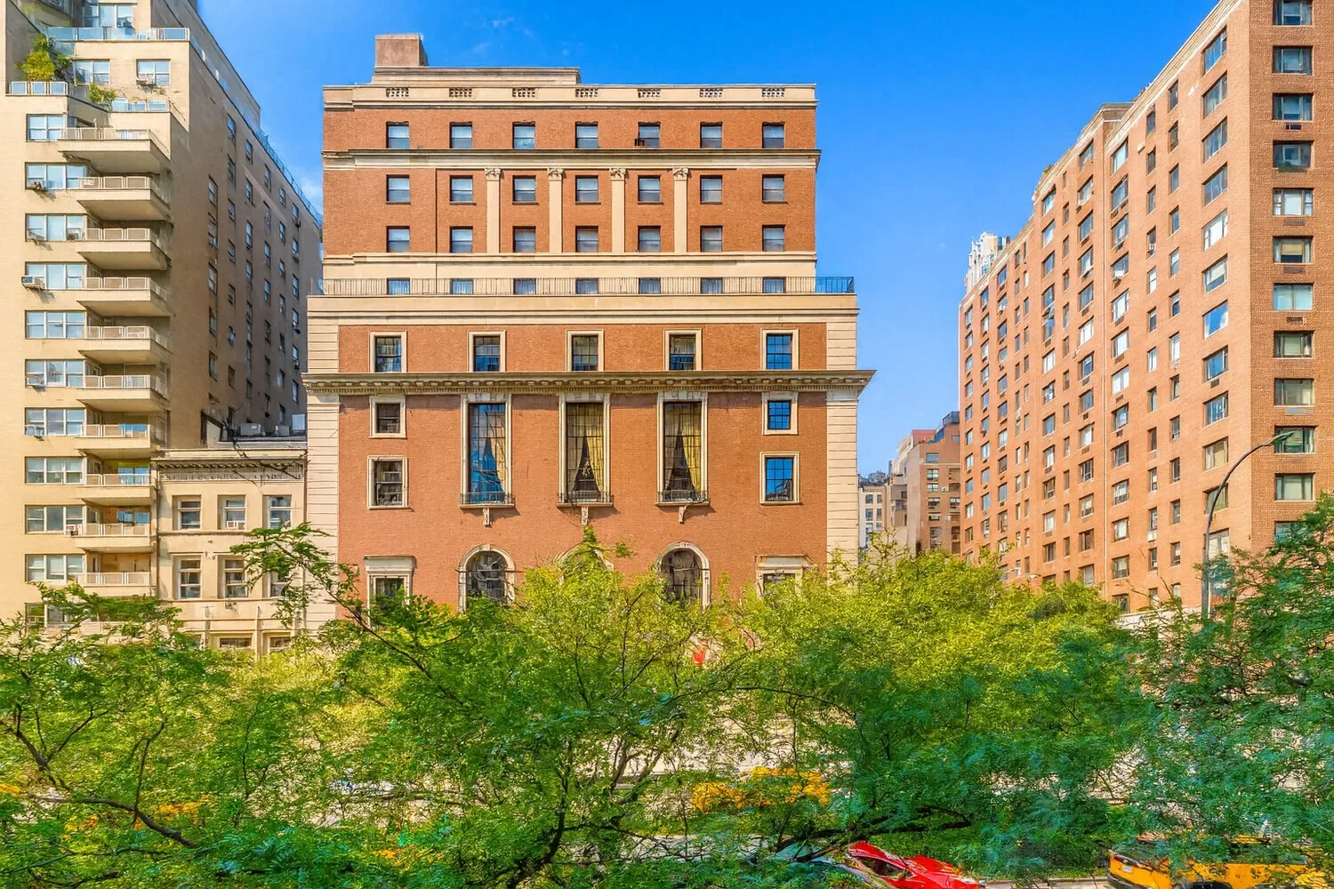 45 PARK AVE, New York, New York, United States. - Photo 5