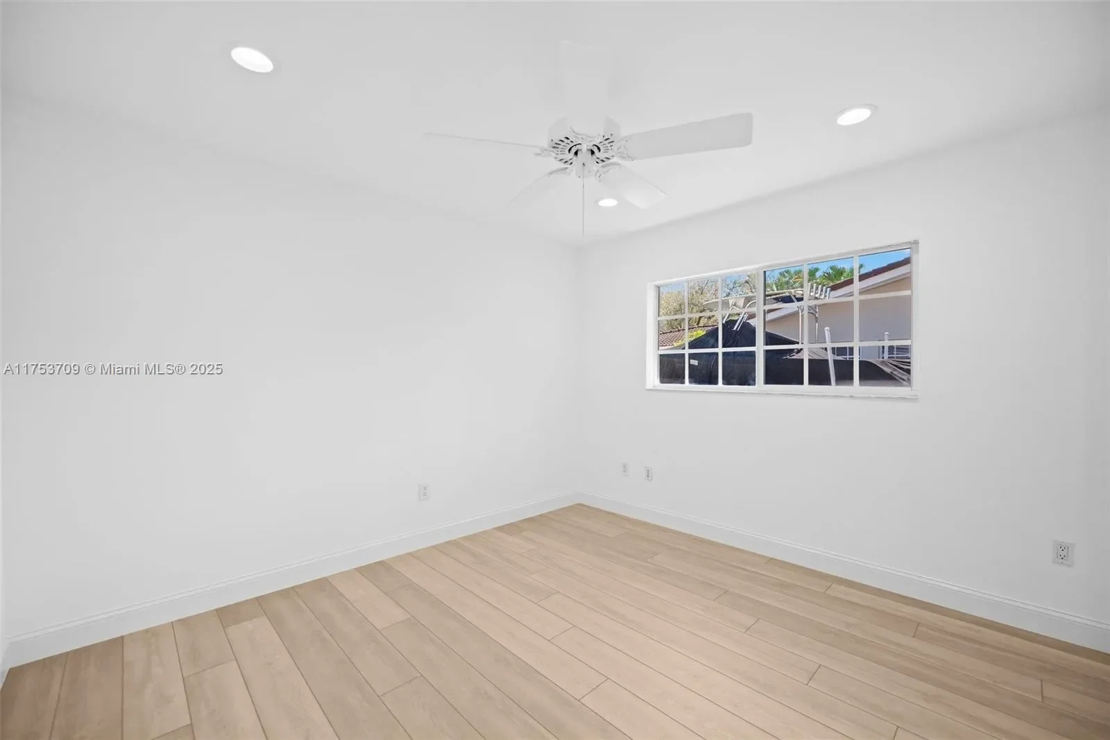 13060 SW 70th Ave, Coral Gables, Florida, United States. - Photo 20