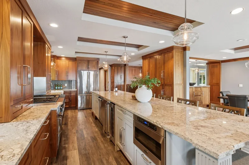 17870 Breezy Point Road , Wayzata, MN 55391, Wayzata, Minnesota, United States. - Photo 20