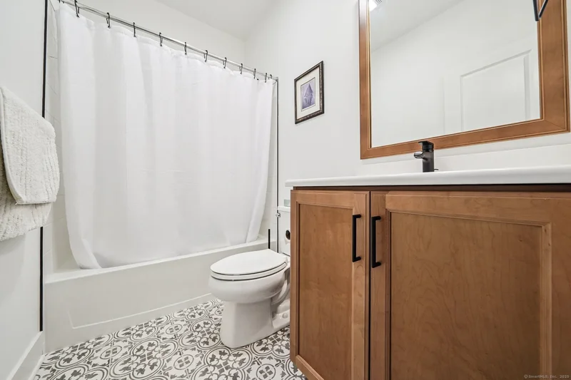 33 Enclave Drive, #33, Trumbull, CT, 06611, USA, Trumbull, Connecticut, United States. - Photo 14