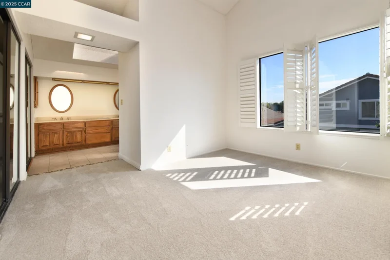 319 Oak Glen Ct, Martinez, California, United States. - Photo 15