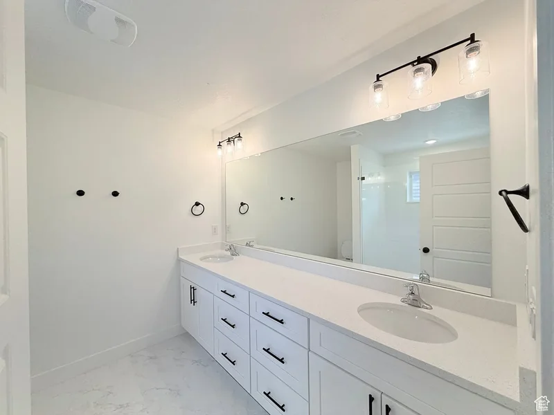 132 E CHAMBORD CT E, Sandy, Utah, United States. - Photo 9