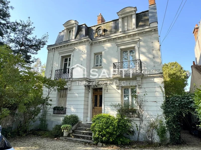 Maison MANSART à Vendre 220m2 env.Terrain de 586m2 env.