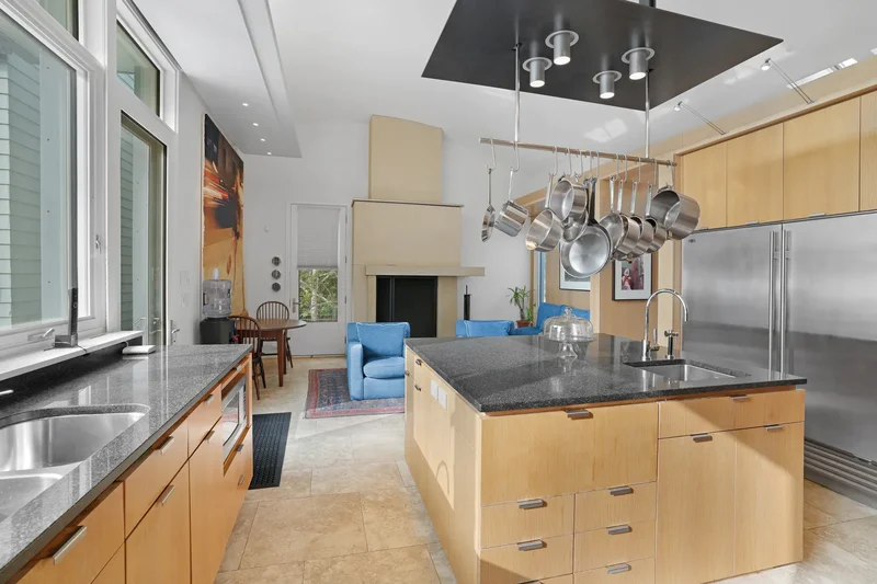 8 Snail Road, Chilmark, MA 02535, Chilmark, Massachusetts, United States. - Photo 20