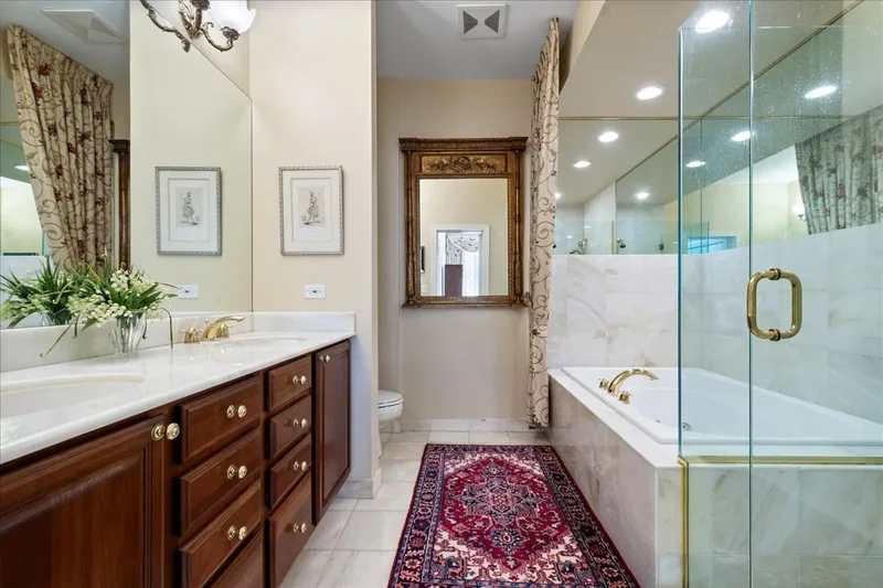 658 N Green Street, Chicago, Illinois, United States. - Photo 32