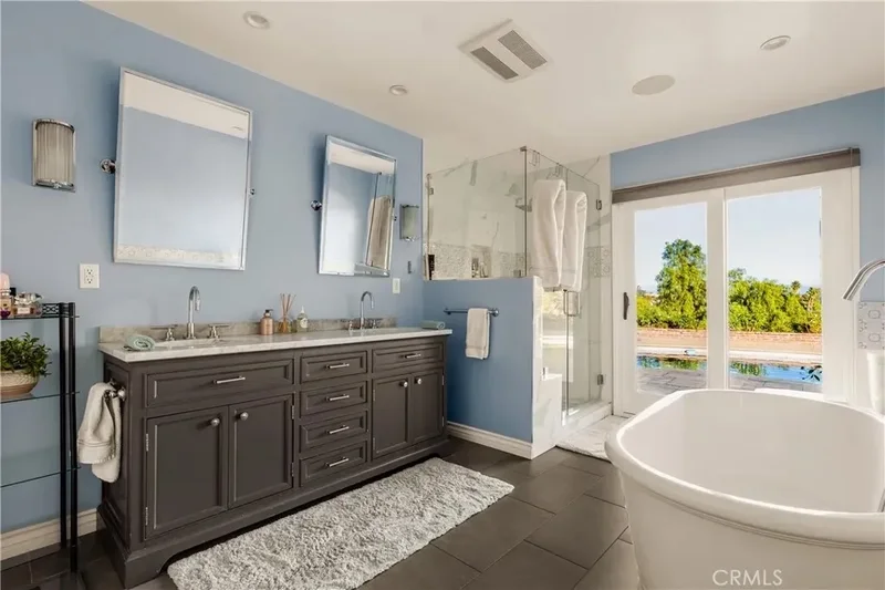 22370 Algunas Road, Los Angeles, California, United States. - Photo 17