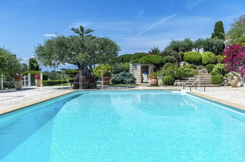 Antibes, Provence-Alpes-Côte d'Azur, France. - Photo 15