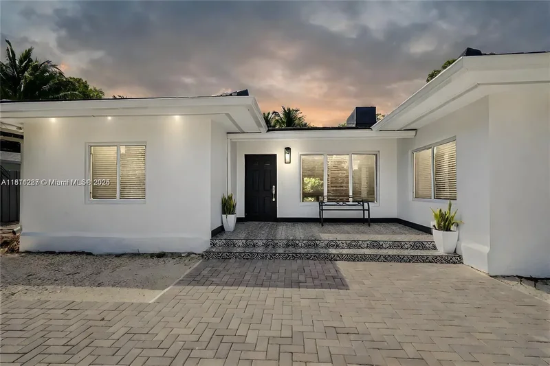 8390 SW 64th St, Miami, Florida, United States. - Photo 8