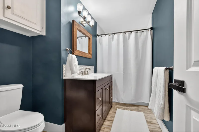29 Lakewood Drive, Saratoga Springs, Inside, NY 12866, Saratoga Springs, New York, United States. - Photo 53