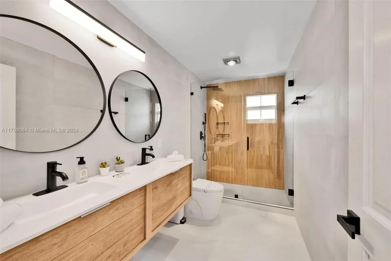 2940 NE 164th St, North Miami Beach, FL, 33160, USA, Golden Beach, Florida, United States. - Photo 52