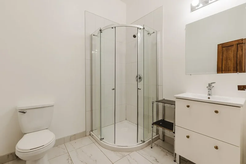 3453 Av. Prud'homme, Cote Des Neiges Notre Dame De Grace, QC H4A3H6, Montréal, Quebec, Canada. - Photo 2