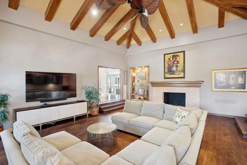 90 Compass Ln, Fort Lauderdale, Florida, United States. - Photo 11