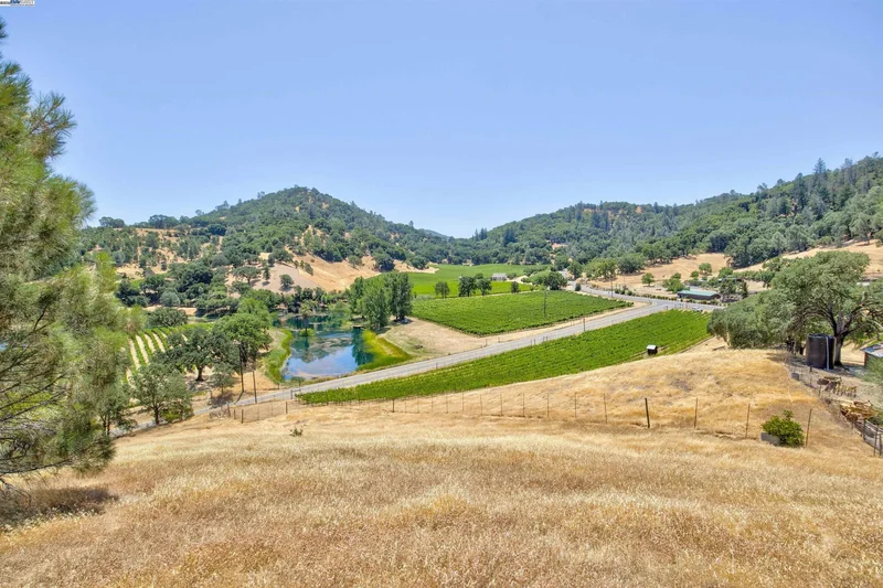 5281 Chiles Pope Valley Rd, St. Helena, California, United States. - Photo 32