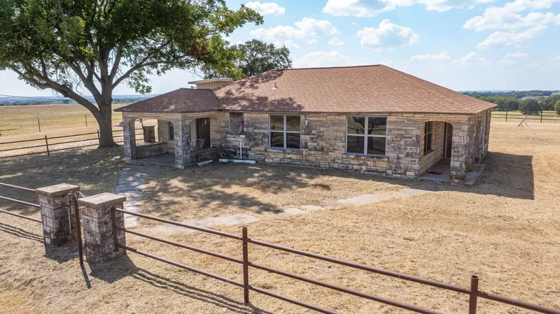 3066 County Road 285, Dublin, TX 76446, Dublin, Texas, United States. - Photo 3