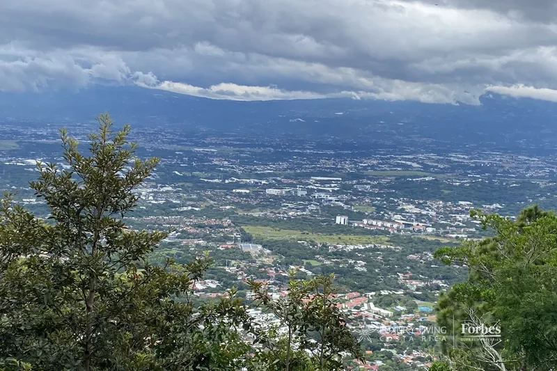 21190 - Exclusive Mountain Lot with Panoramic Views in Gated Community