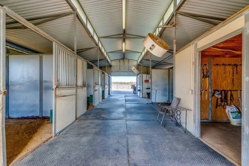 24860 N US Highway 281, Stephenville, TX 76401, Stephenville, Texas, United States. - Photo 18